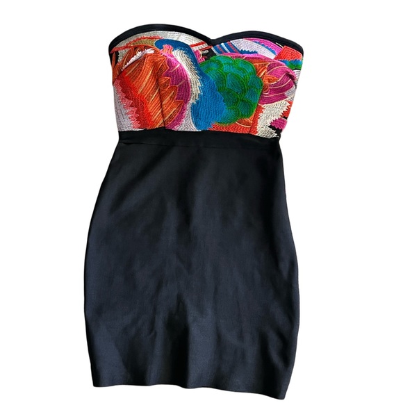 WOW couture Dresses & Skirts - WOW Couture strapless embroidered bodycon mini dress - Medium NWT